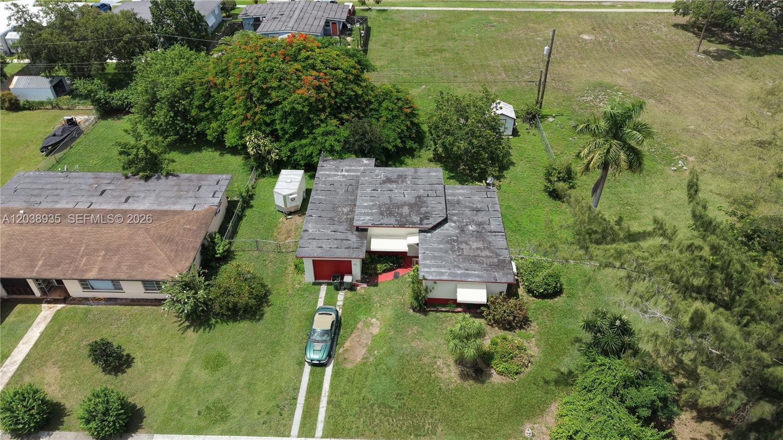 27 NW 18th Street