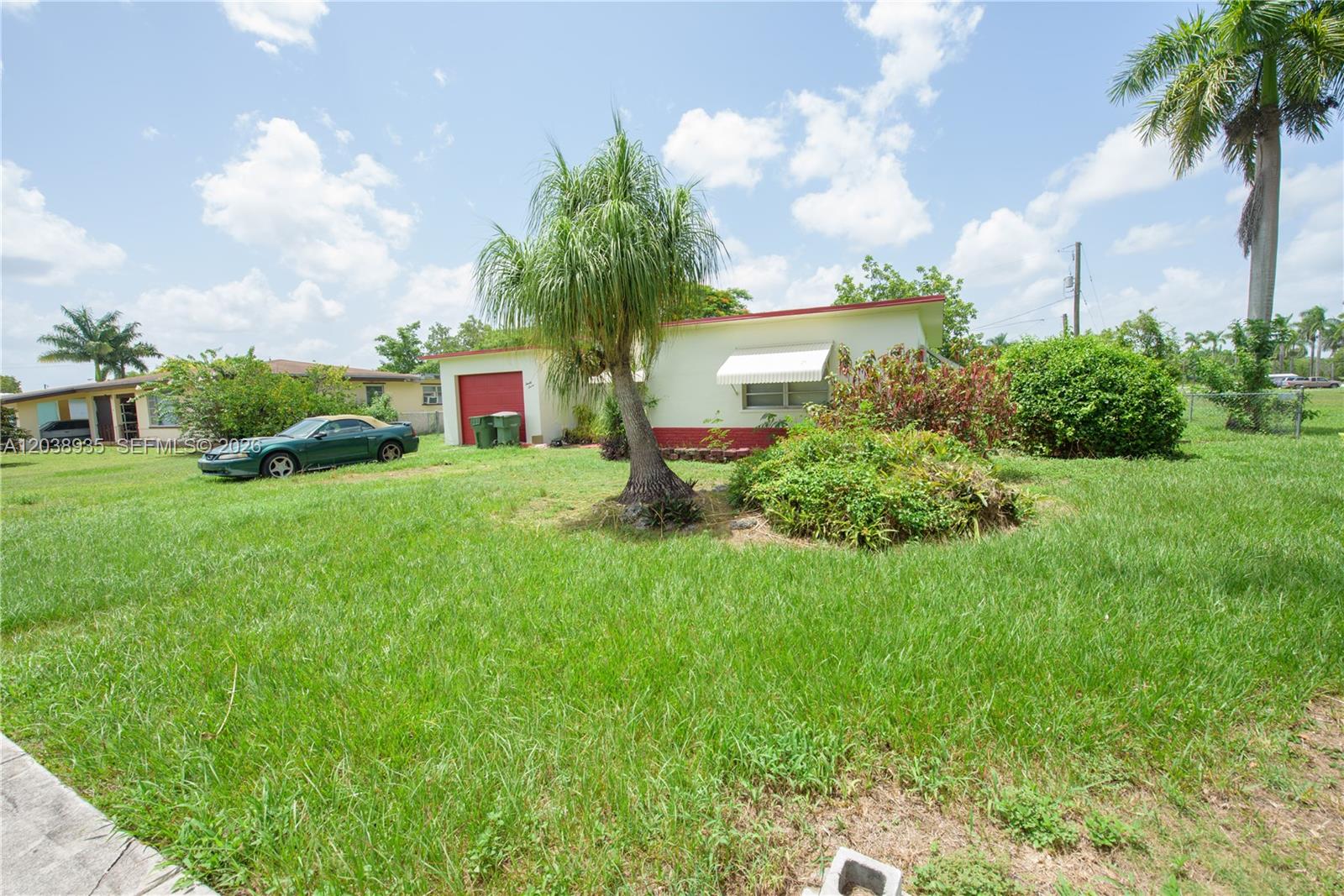 27 NW 18th Street