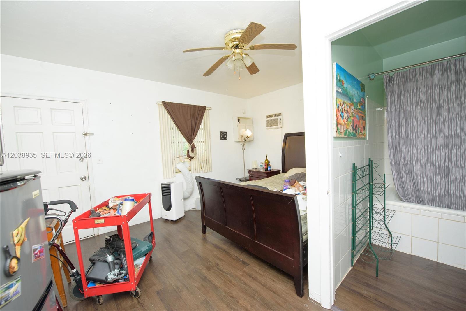 27 NW 18th Street