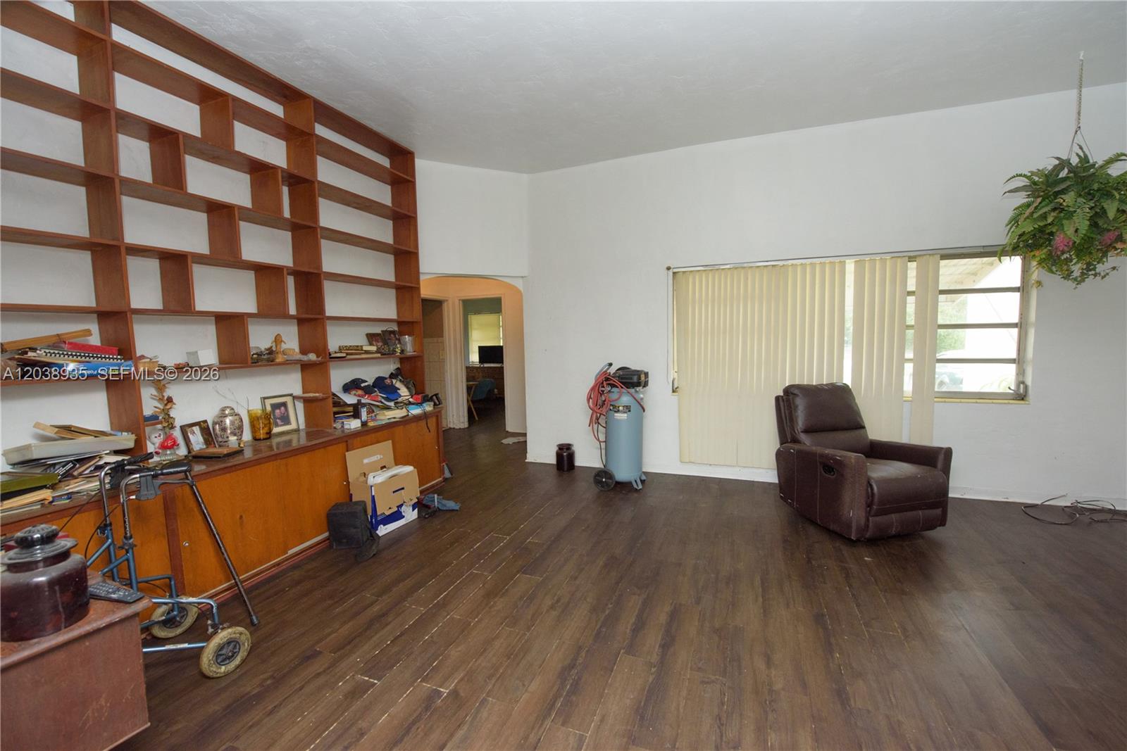 27 NW 18th Street