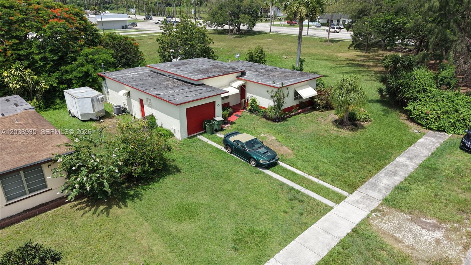27 NW 18th Street