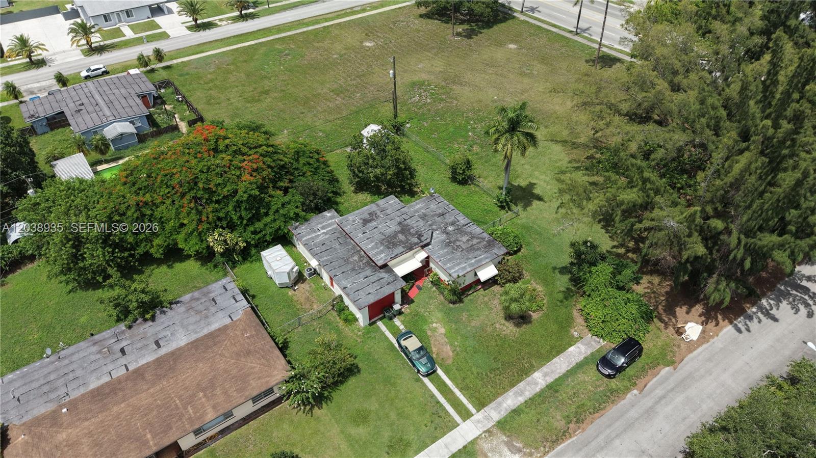 27 NW 18th Street