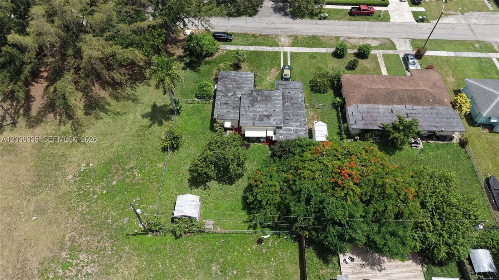 27 NW 18th Street