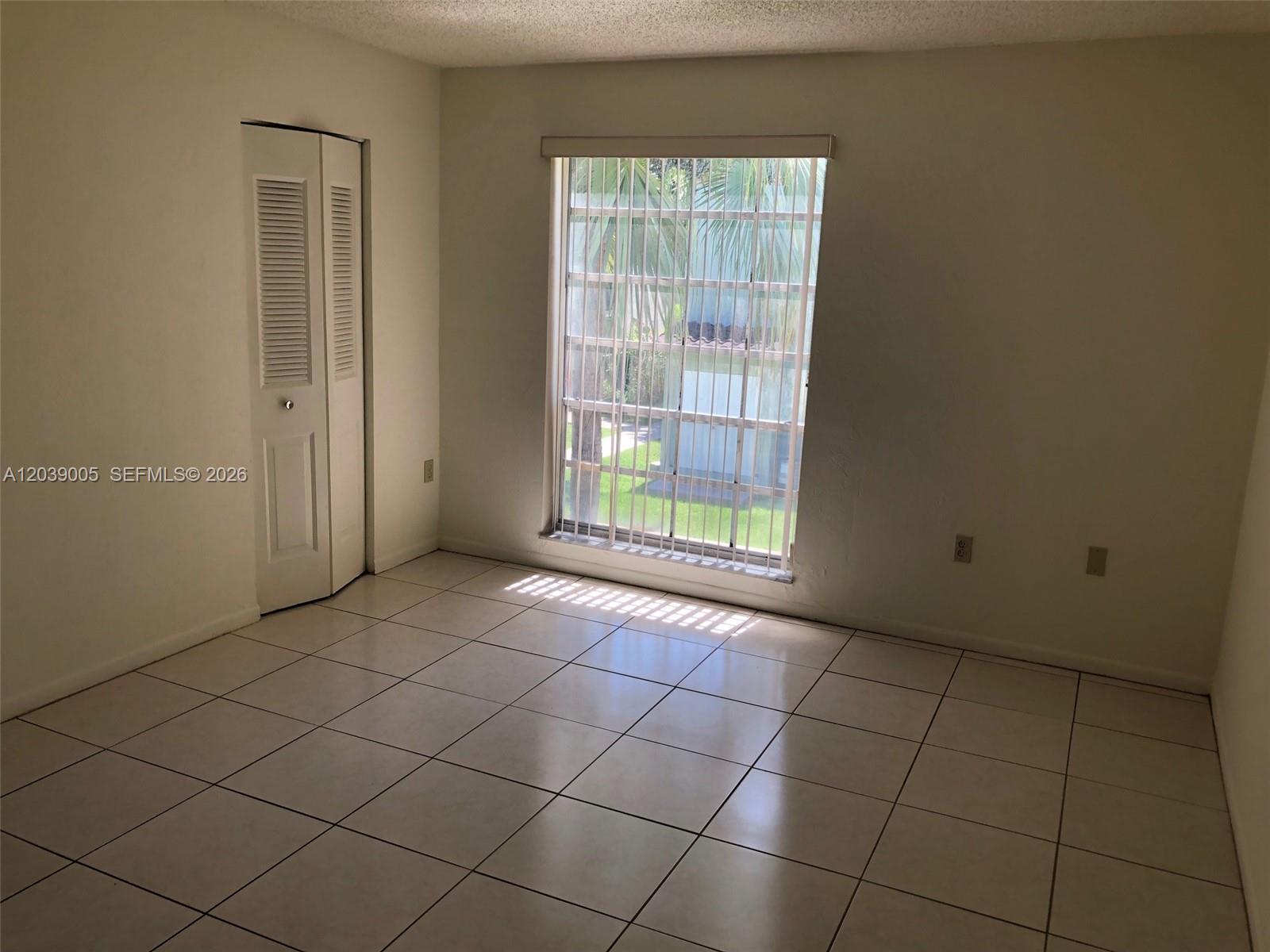 10808 N Kendall Drive