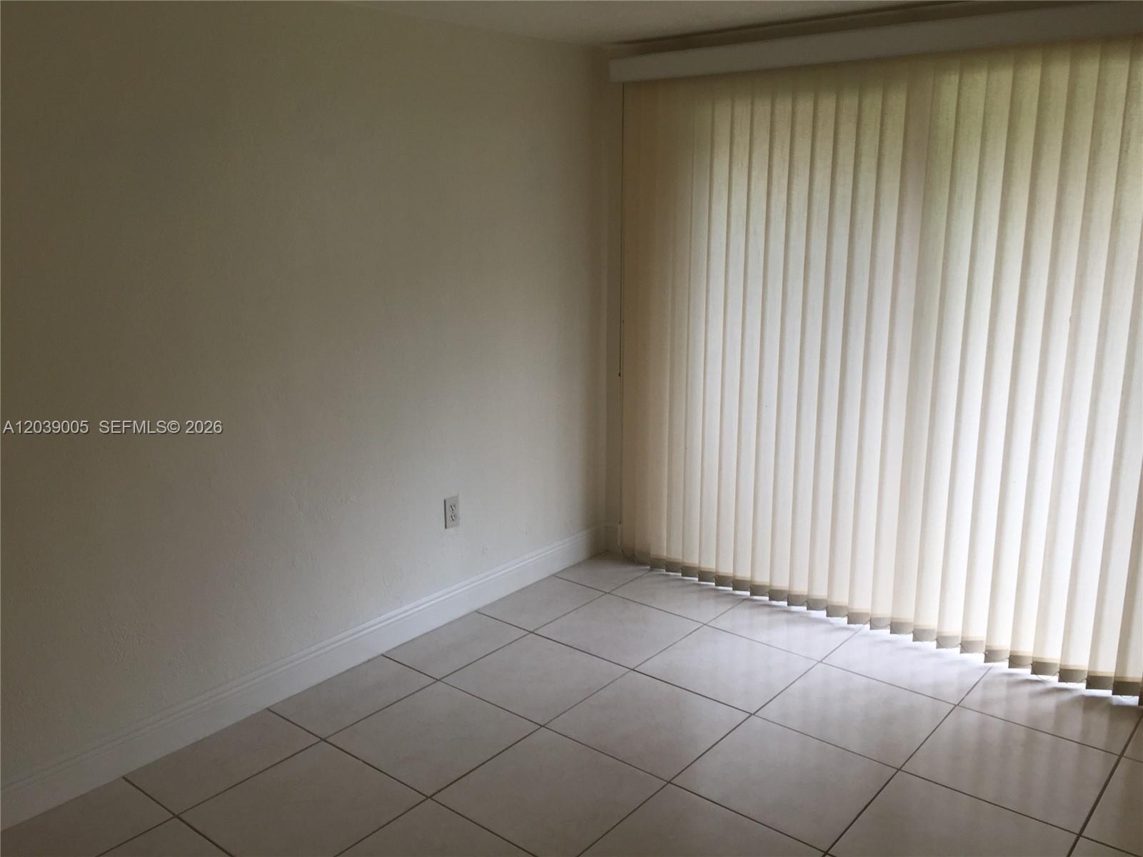10808 N Kendall Drive