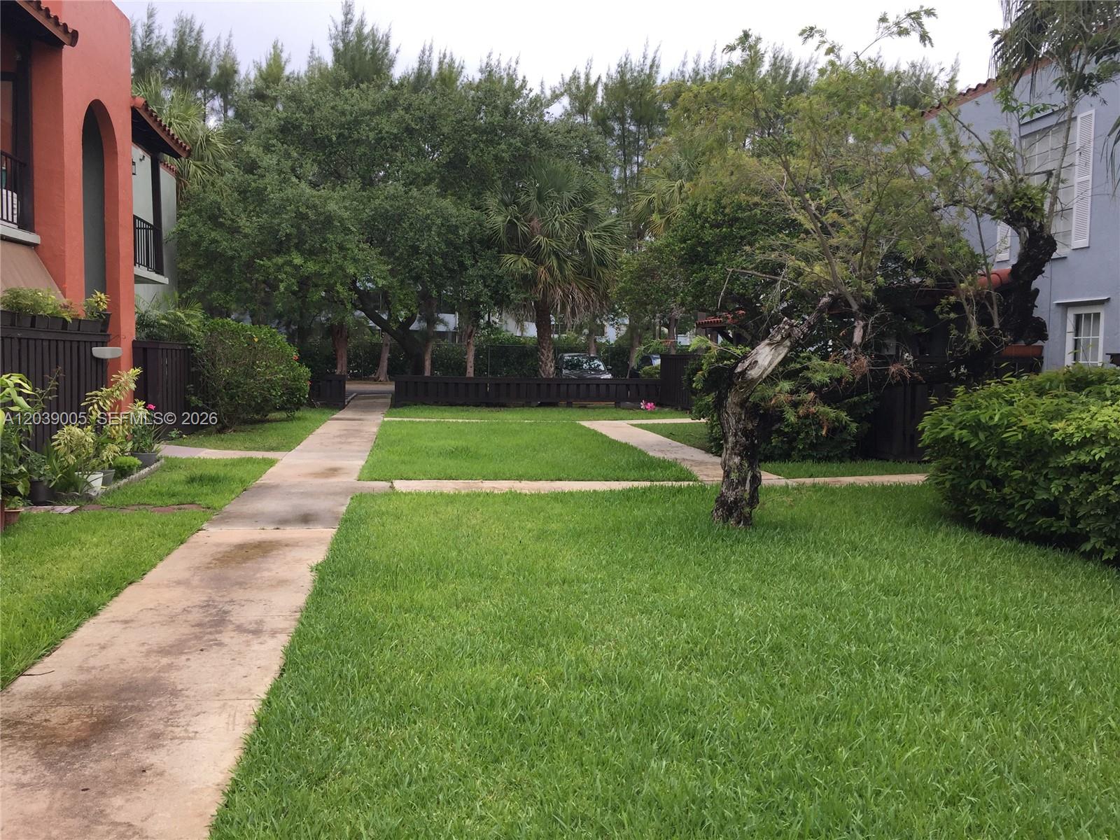 10808 N Kendall Drive
