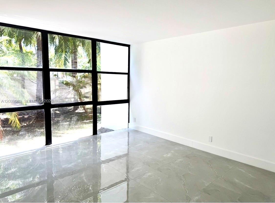 16909 N Bay Road