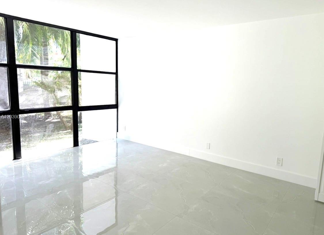 16909 N Bay Road
