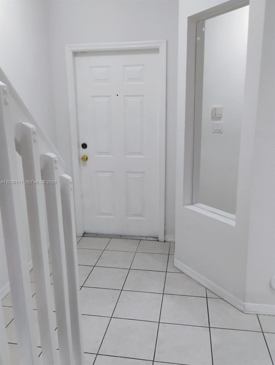 5725 NW 114th Path