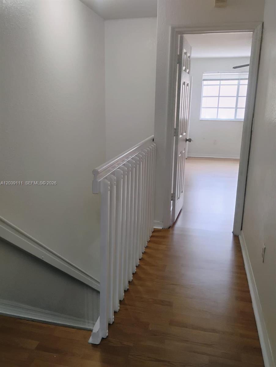 5725 NW 114th Path