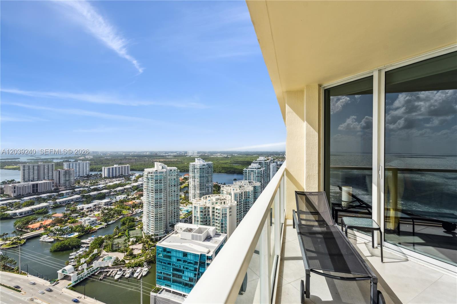 16699 Collins Ave+one Self Parking