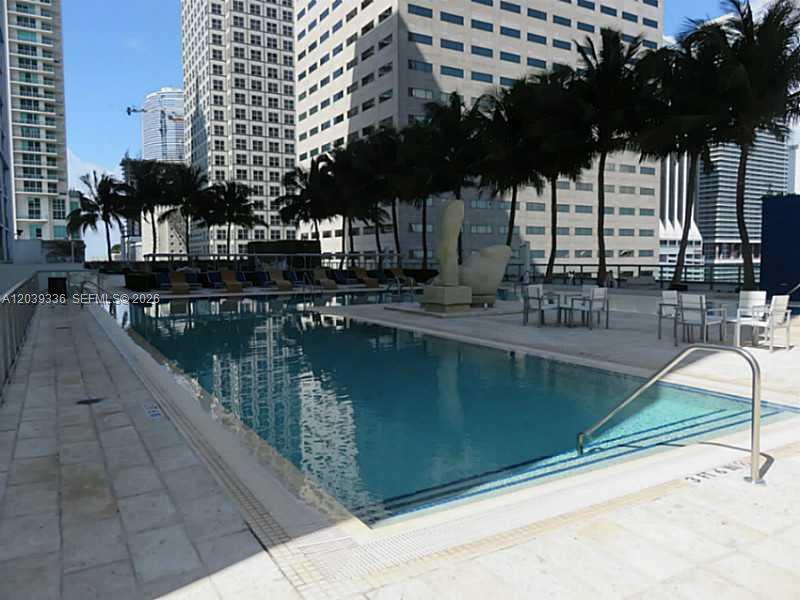 325 S Biscayne Boulevard