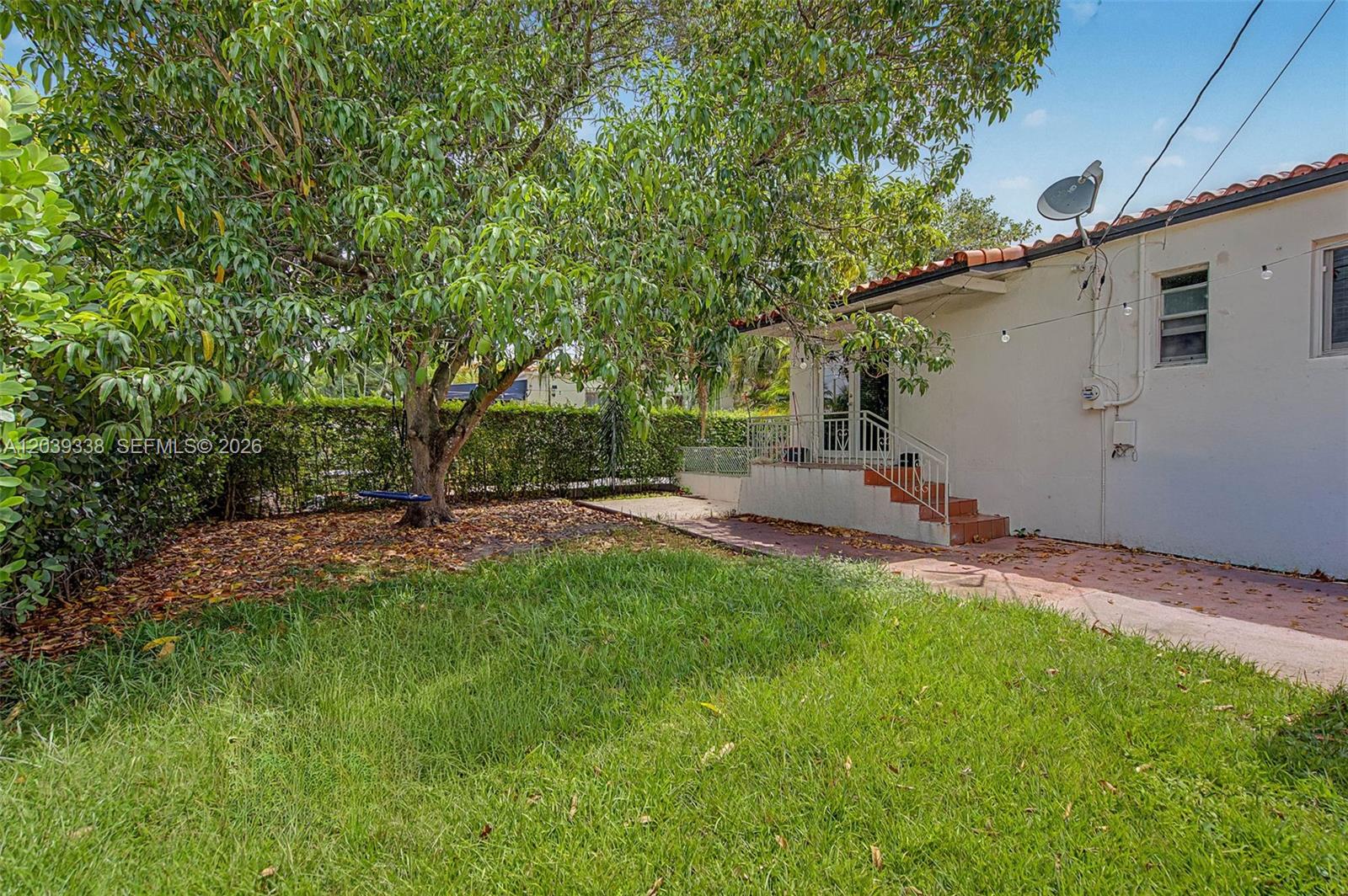 702 Boabadilla Street