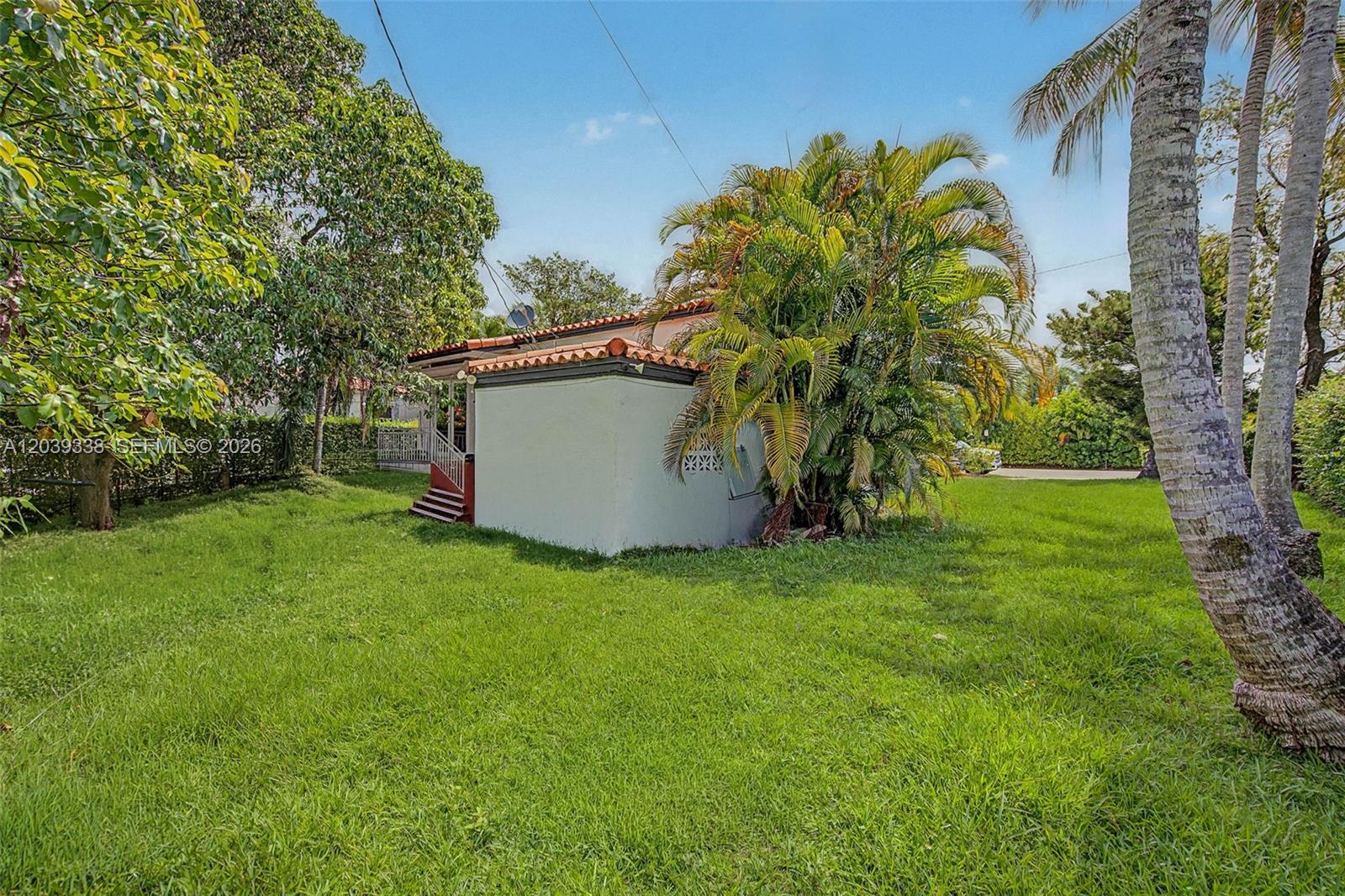 702 Boabadilla Street