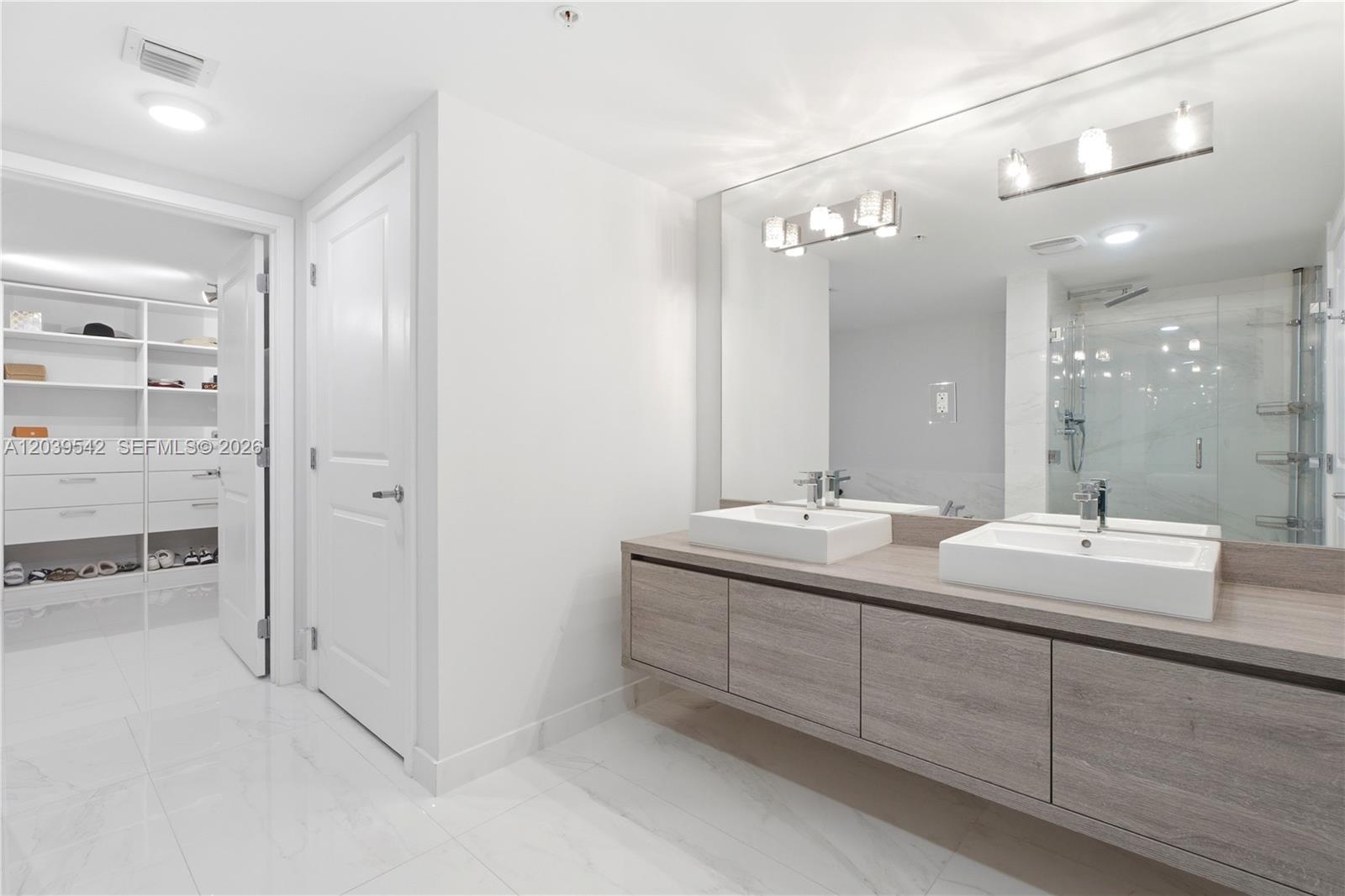 400 Sunny Isles Boulevard