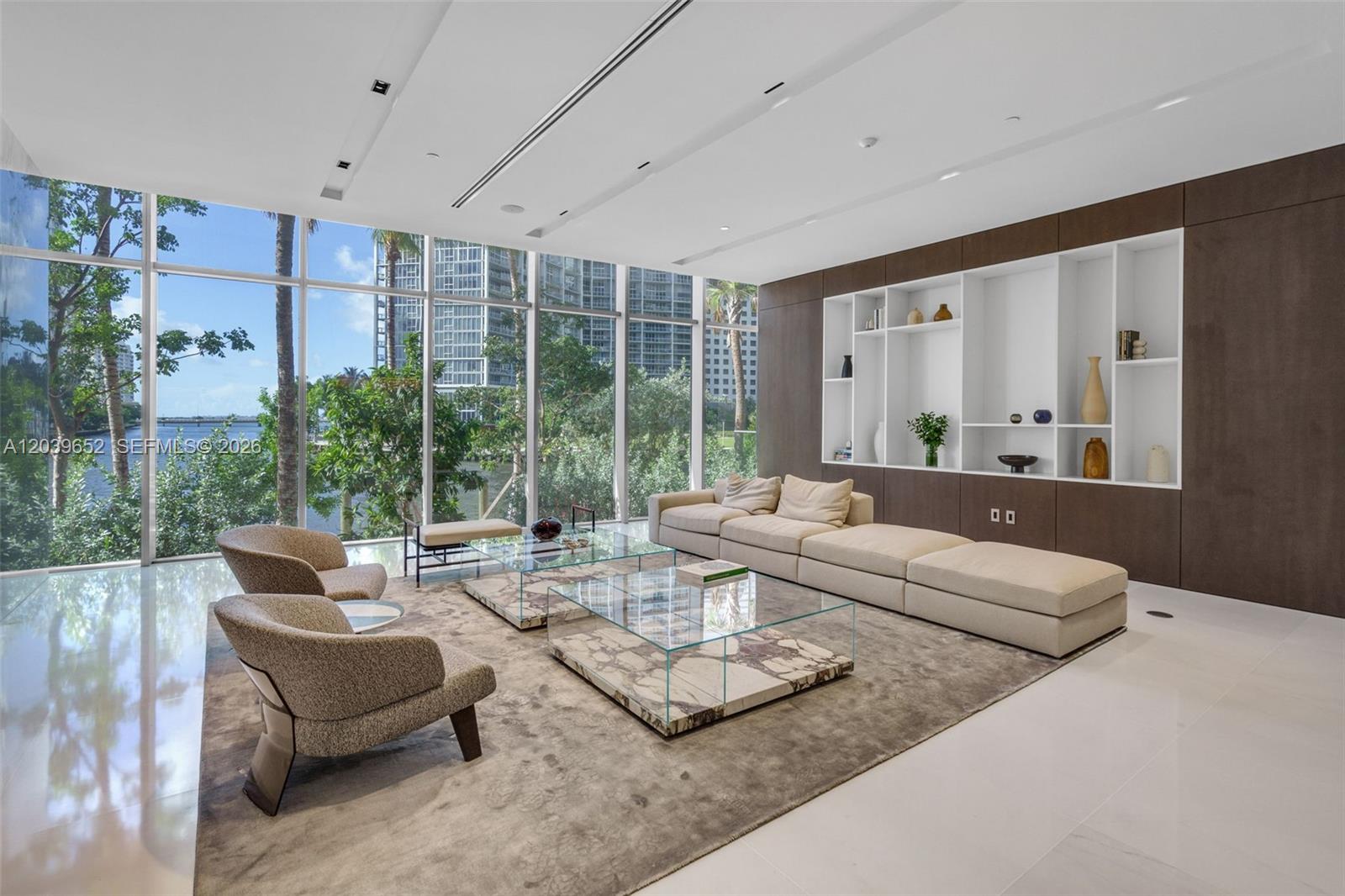 300 Biscayne Blvd Way