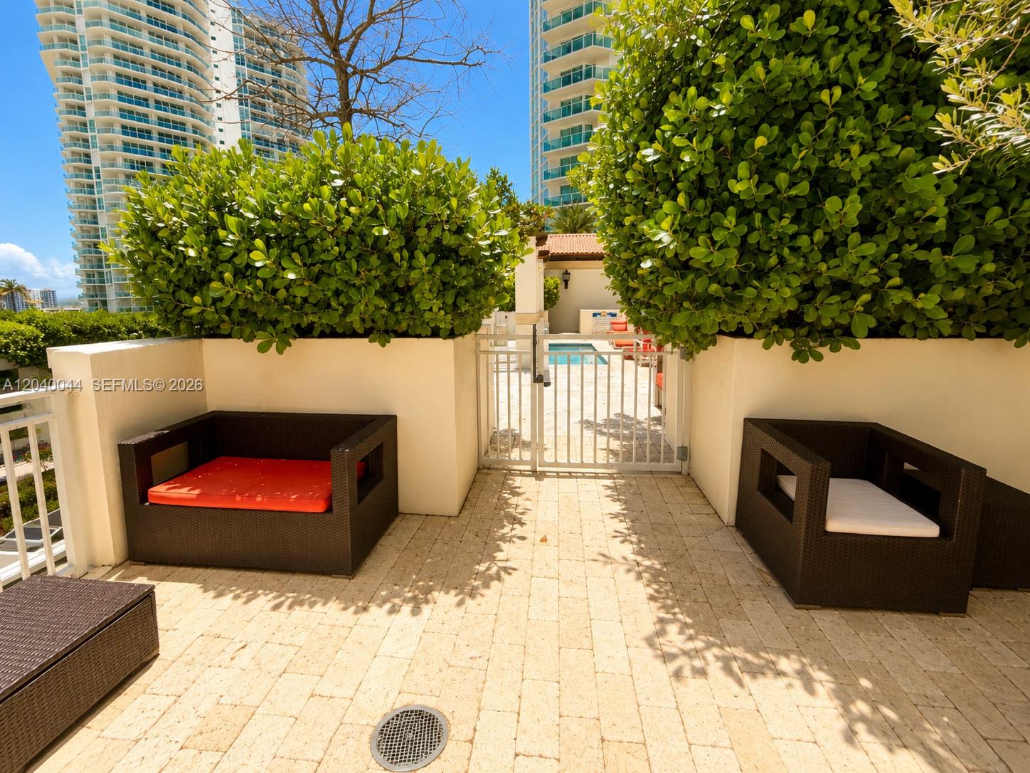 200 Sunny Isles Boulevard