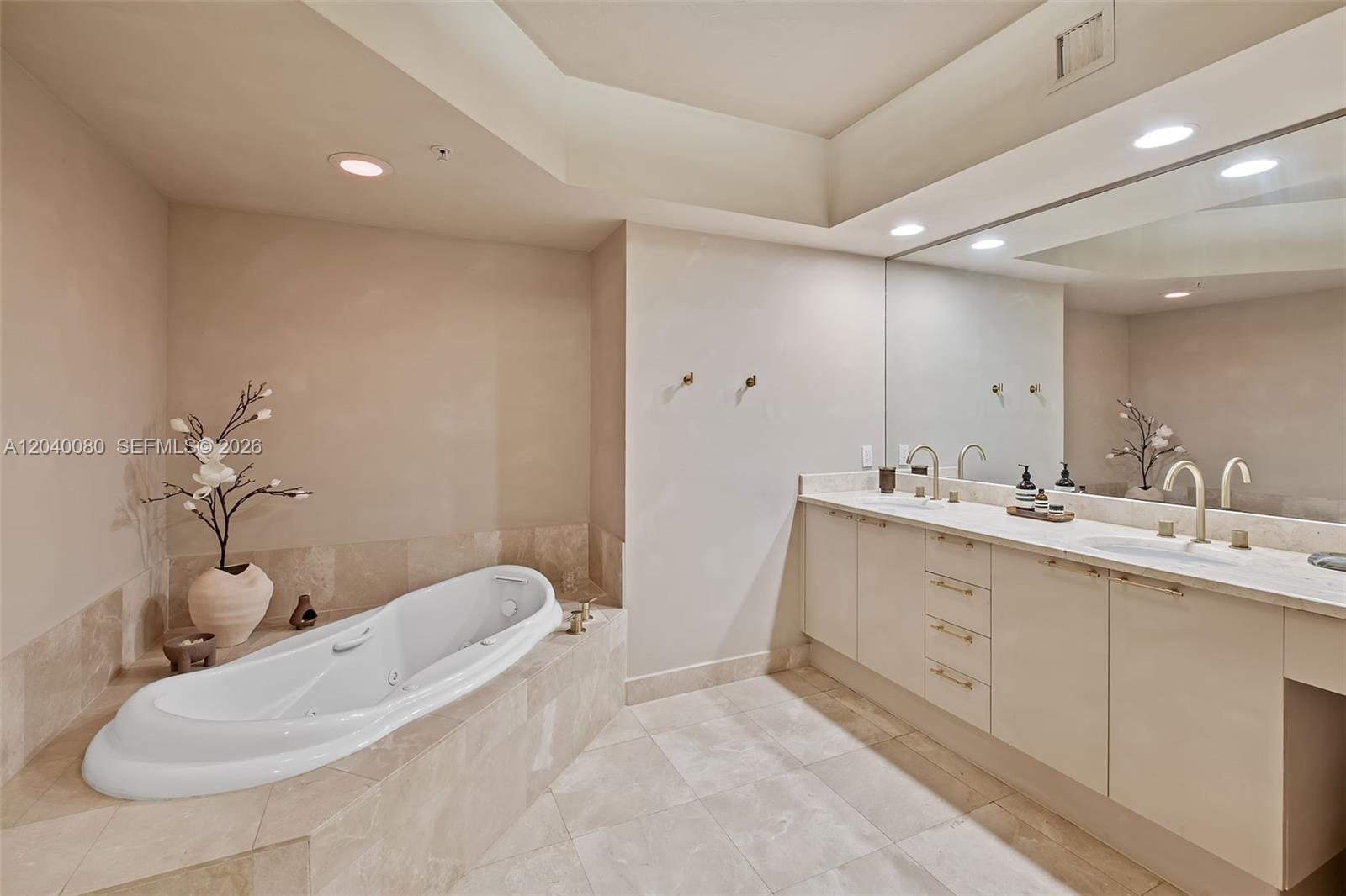 14951 Royal Oaks Lane