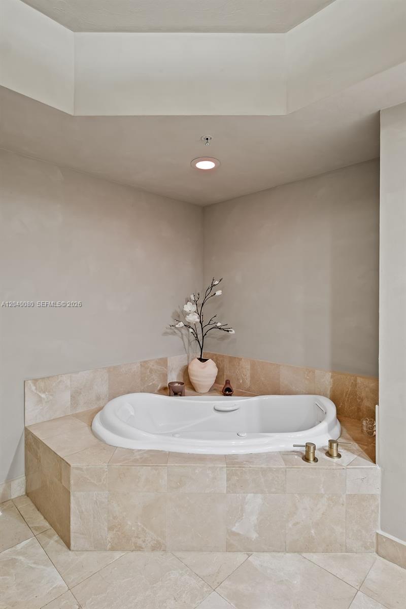14951 Royal Oaks Lane