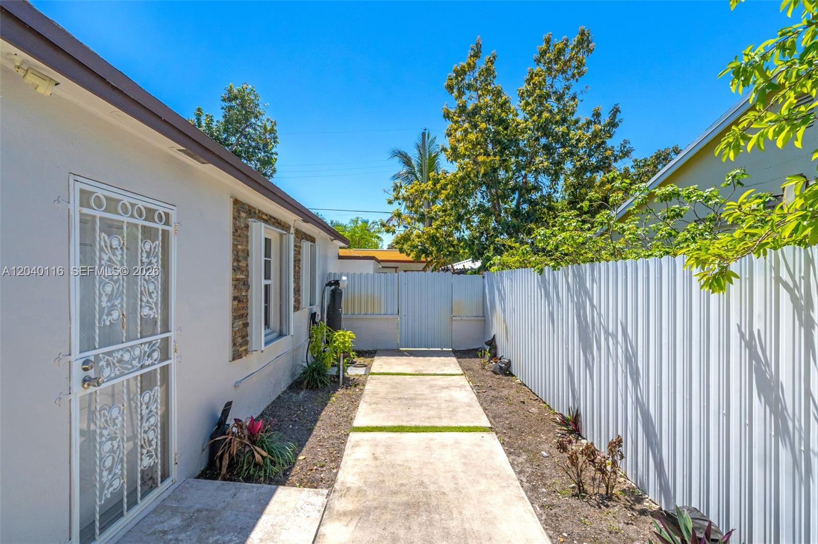 302 NW 100th Street