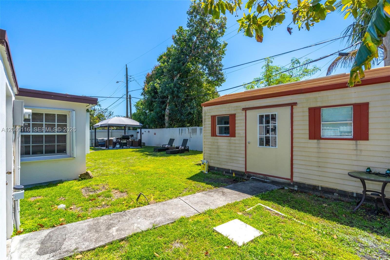302 NW 100th Street