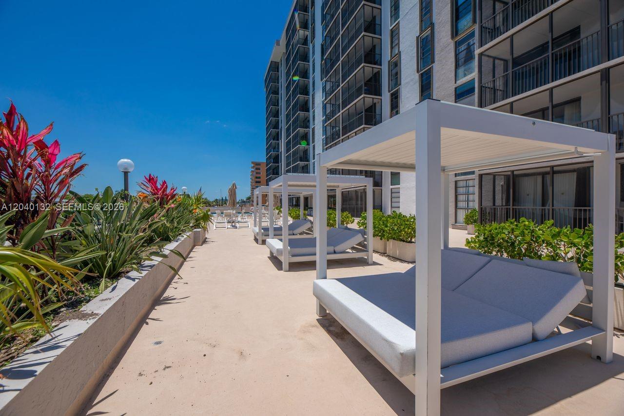 2500 NE 135th Street