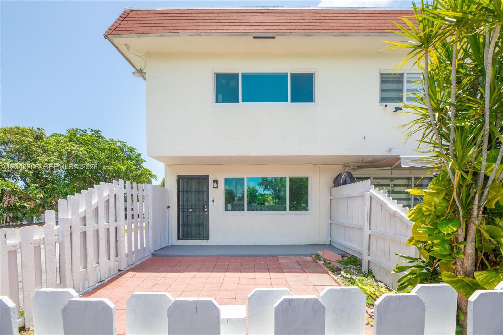 1450 NE 151st Street