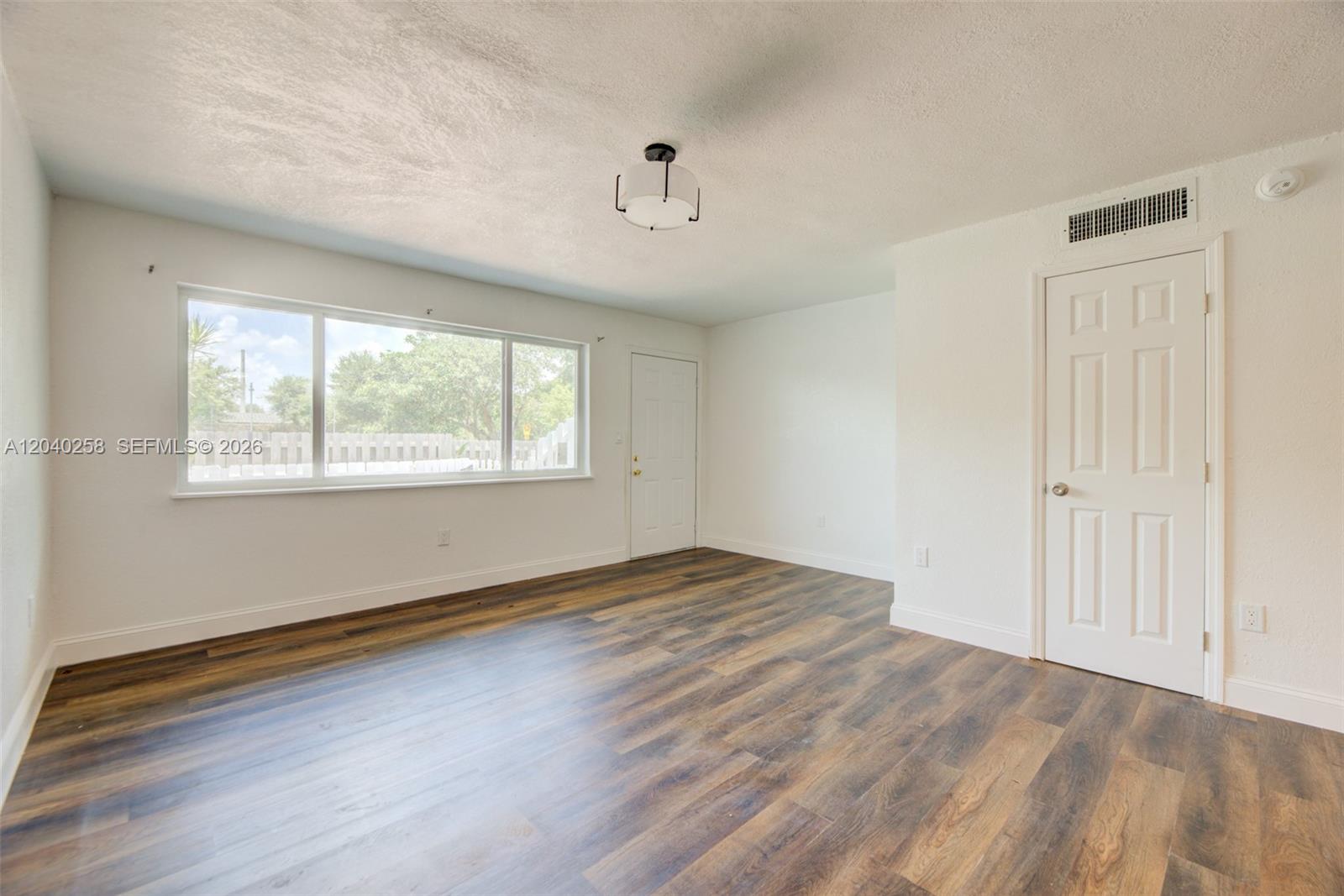1450 NE 151st Street