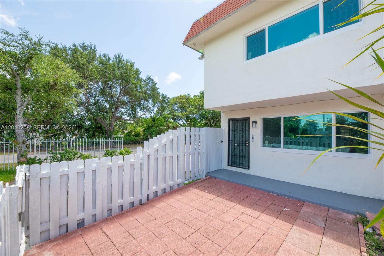 1450 NE 151st Street