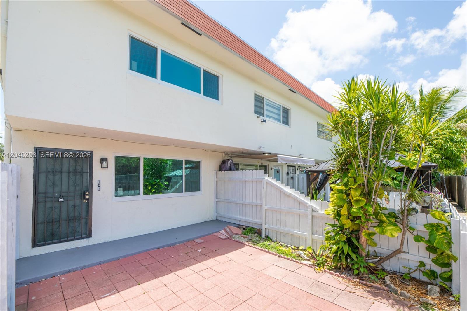 1450 NE 151st Street