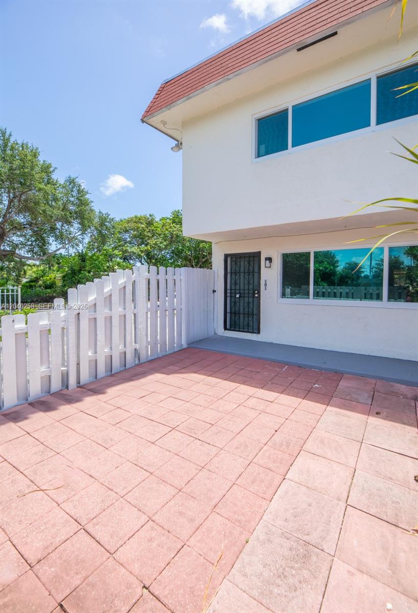 1450 NE 151st Street