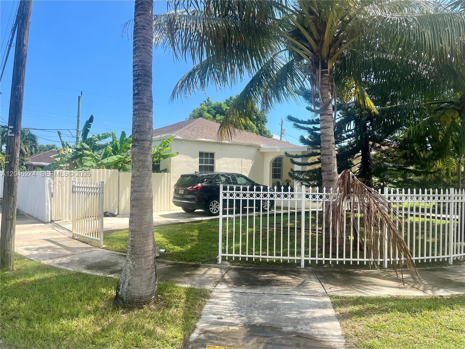 521 NW 32nd Place