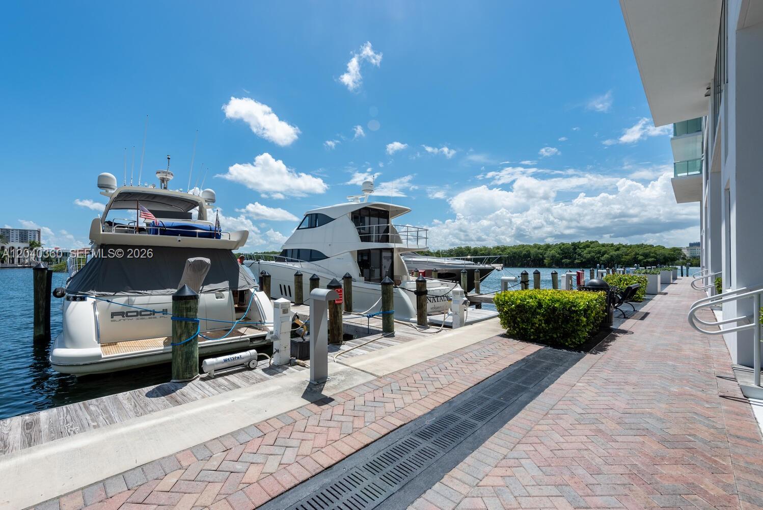 400 Sunny Isles Boulevard