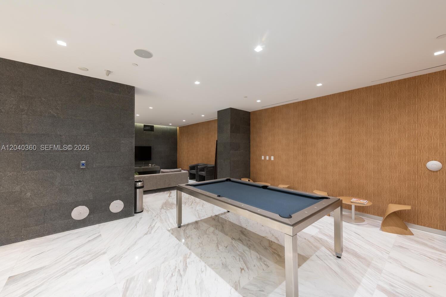 400 Sunny Isles Boulevard