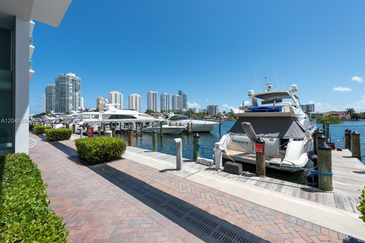 400 Sunny Isles Boulevard