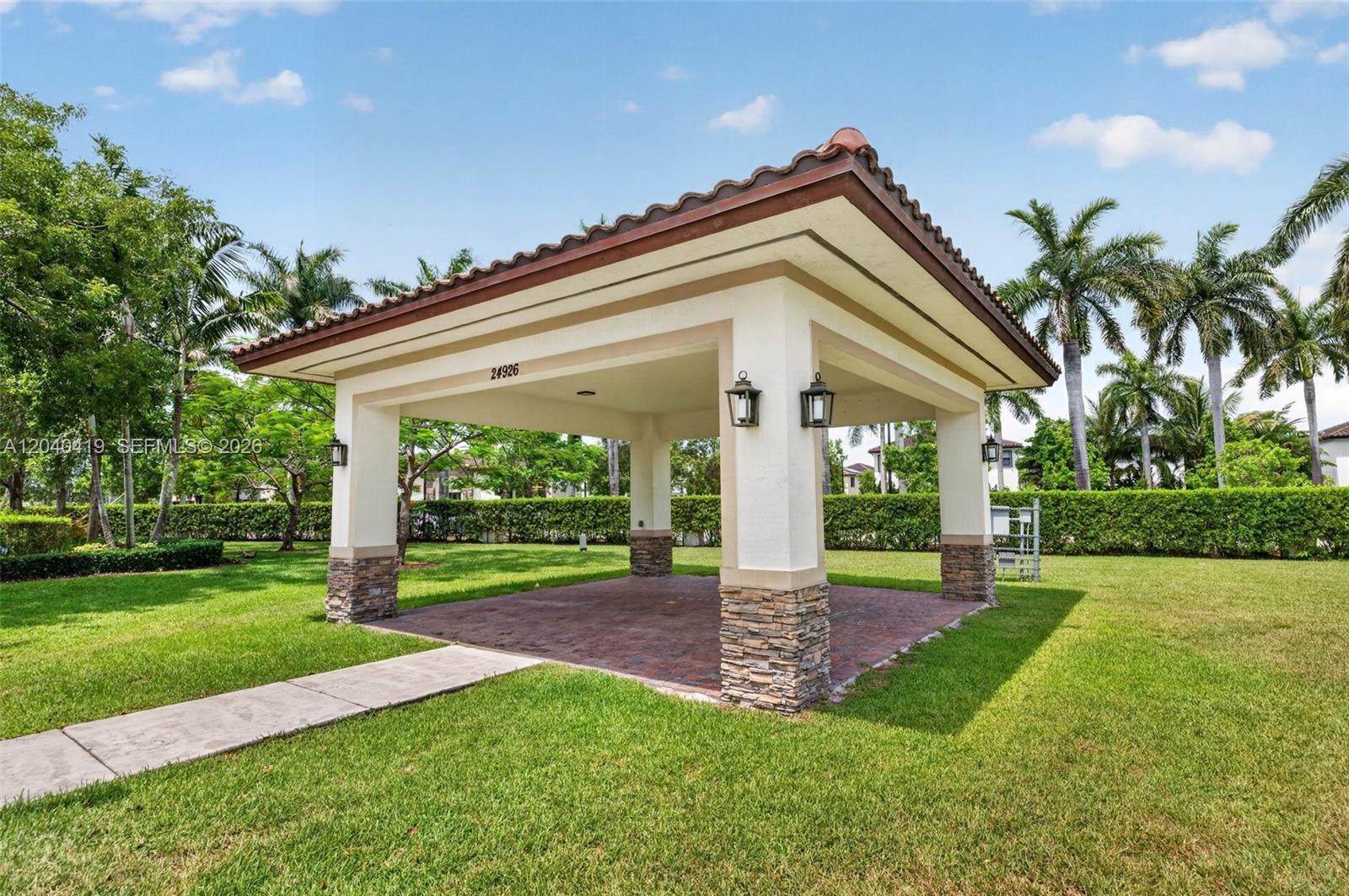11418 SW 250th Street