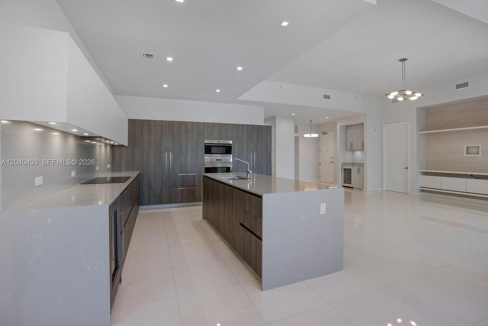 275 Giralda Avenue