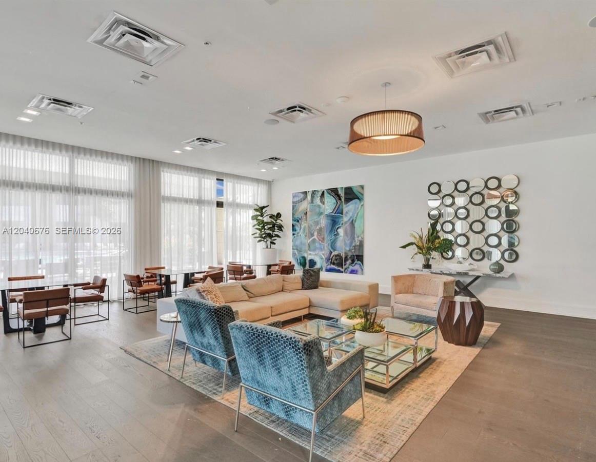 8001 NW 41st Street