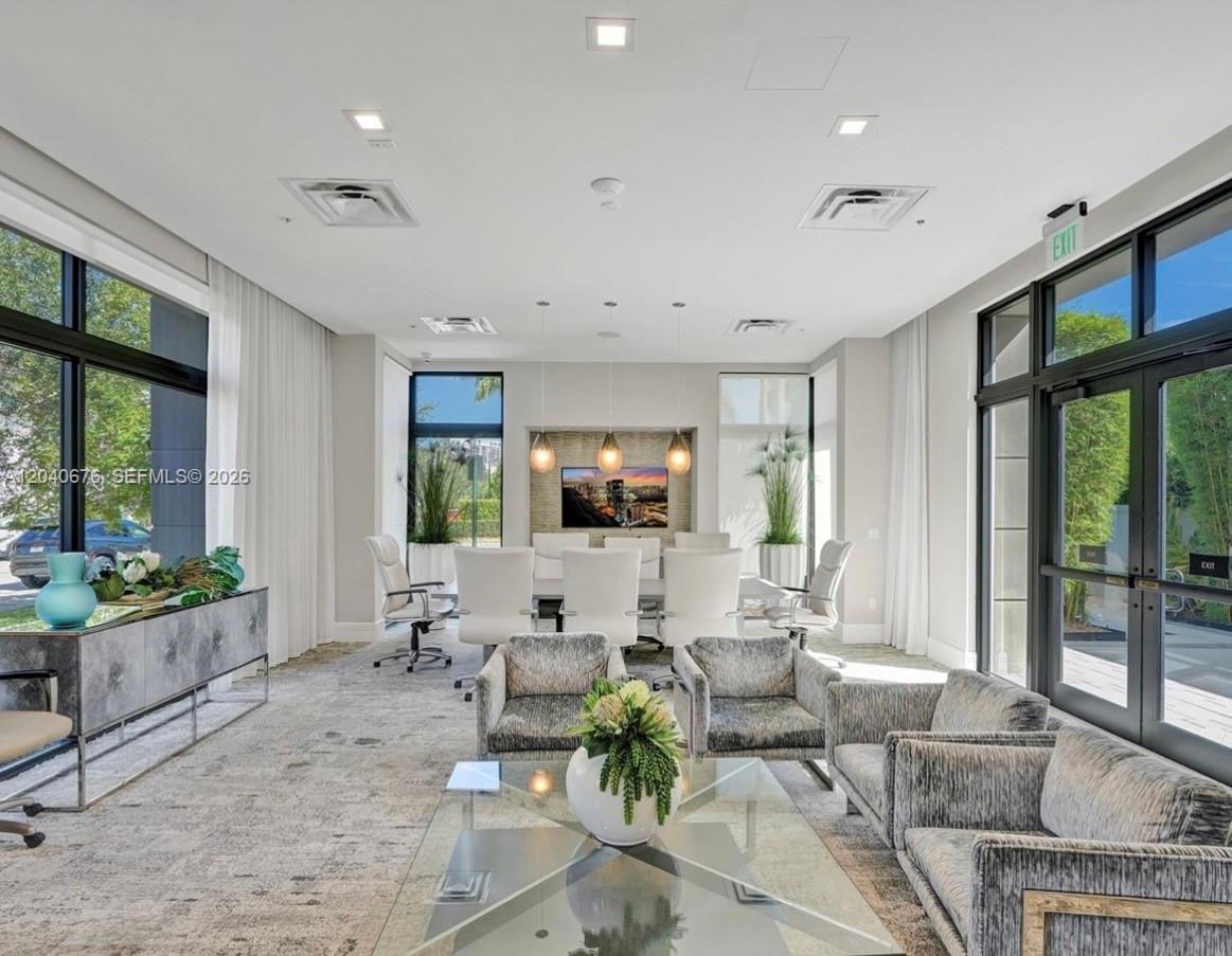 8001 NW 41st Street