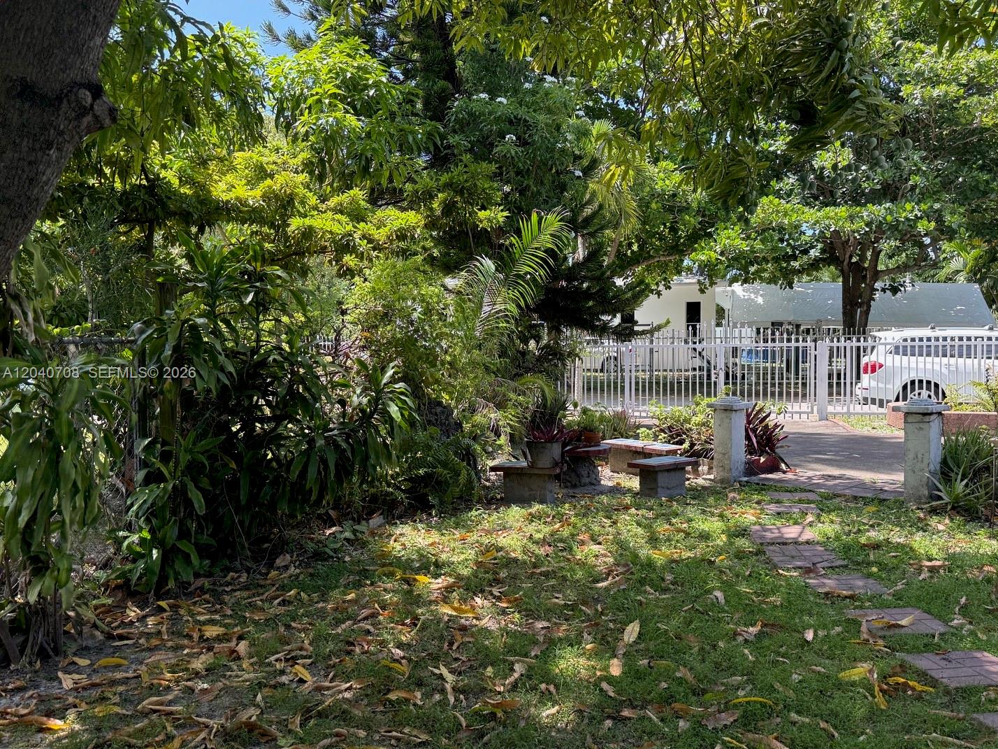 12600 Country Club Lane