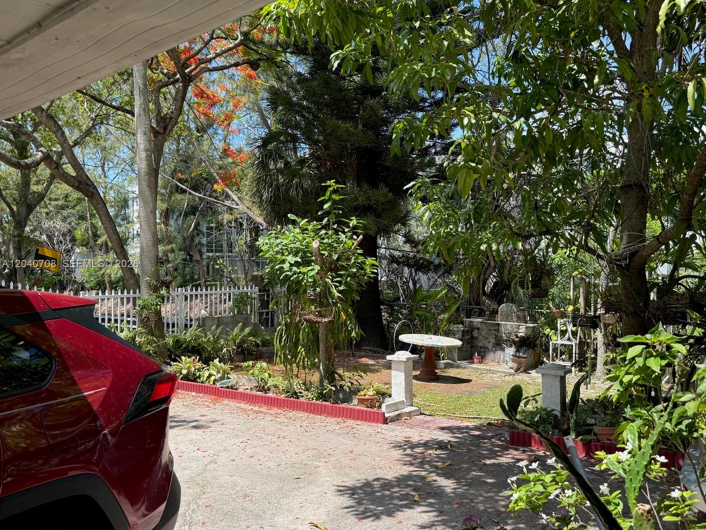 12600 Country Club Lane