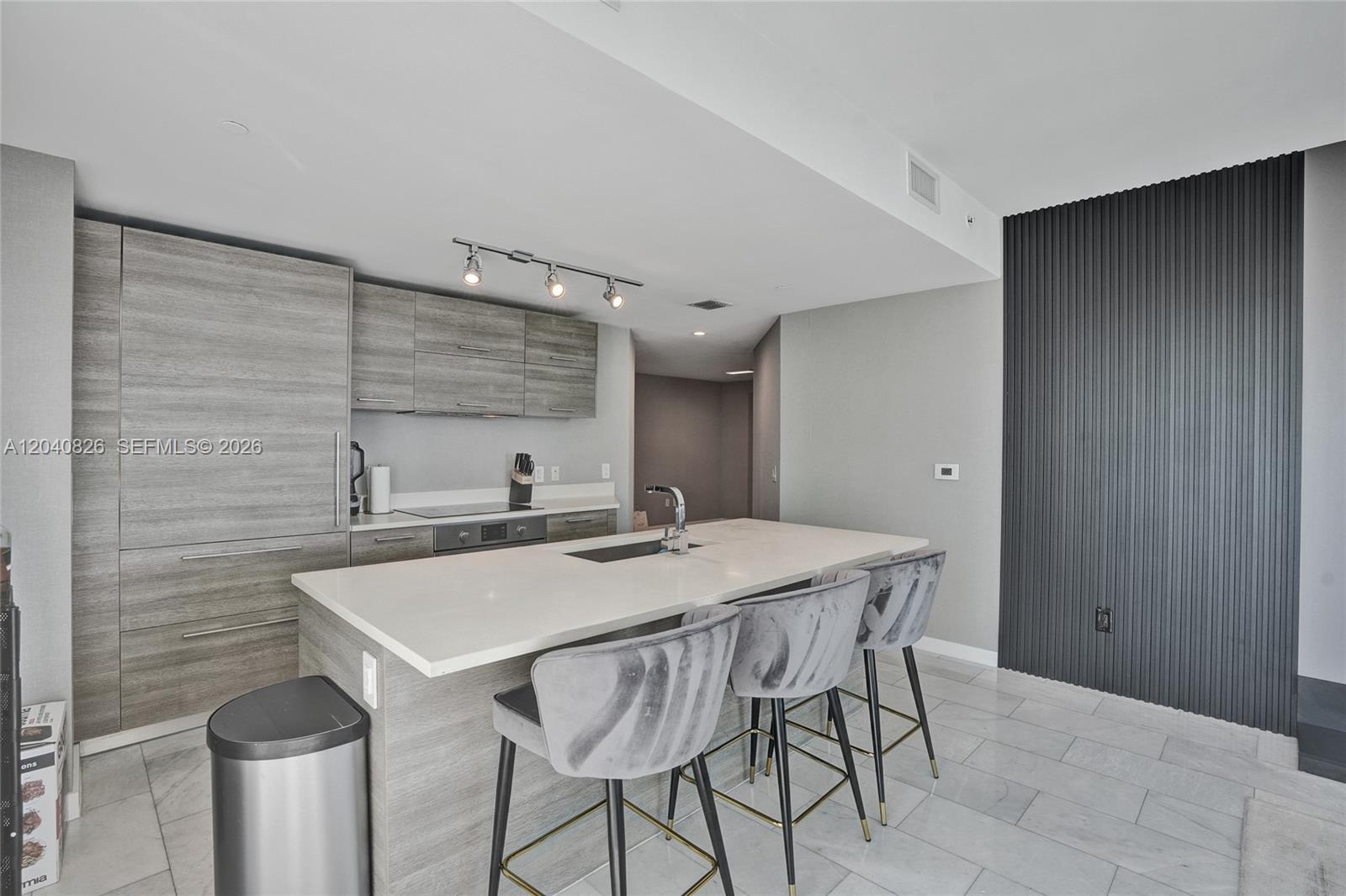 650 NE 32nd Street
