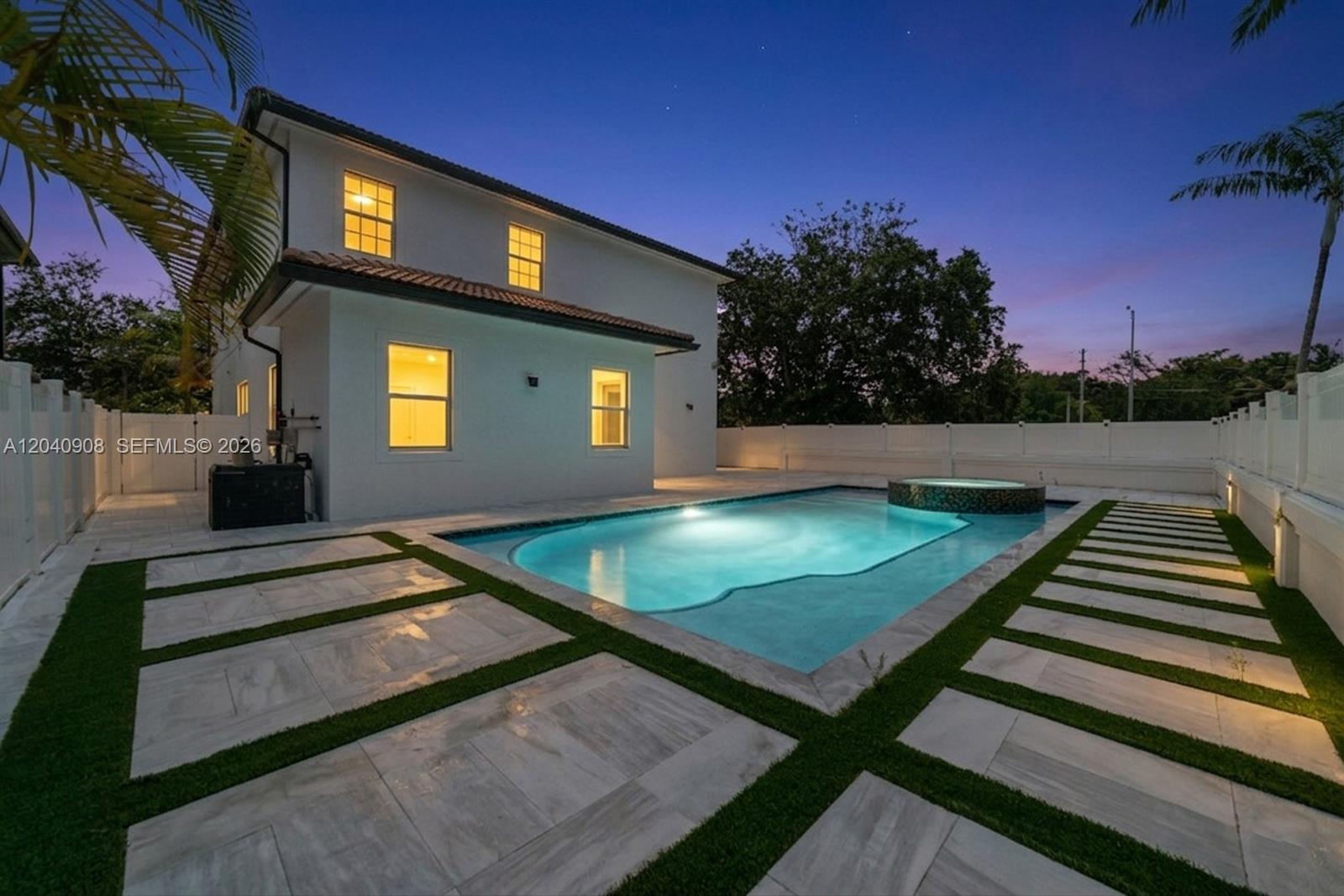 3040 SW 44th Court