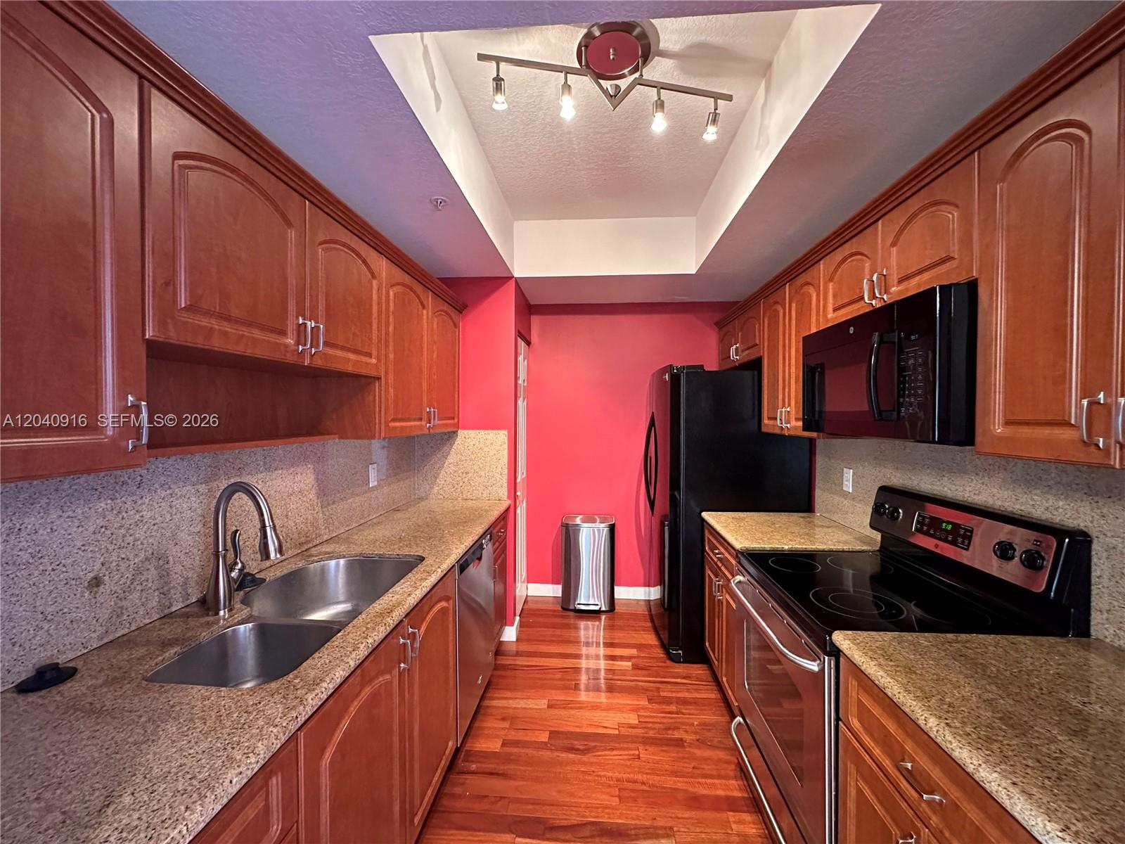 3590 Coral Way
