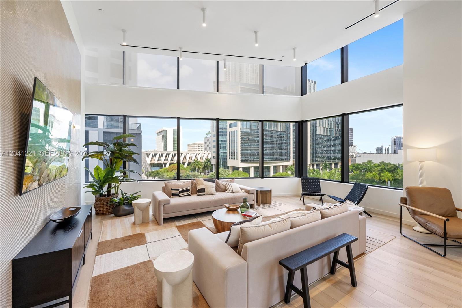 225 N Miami Avenue