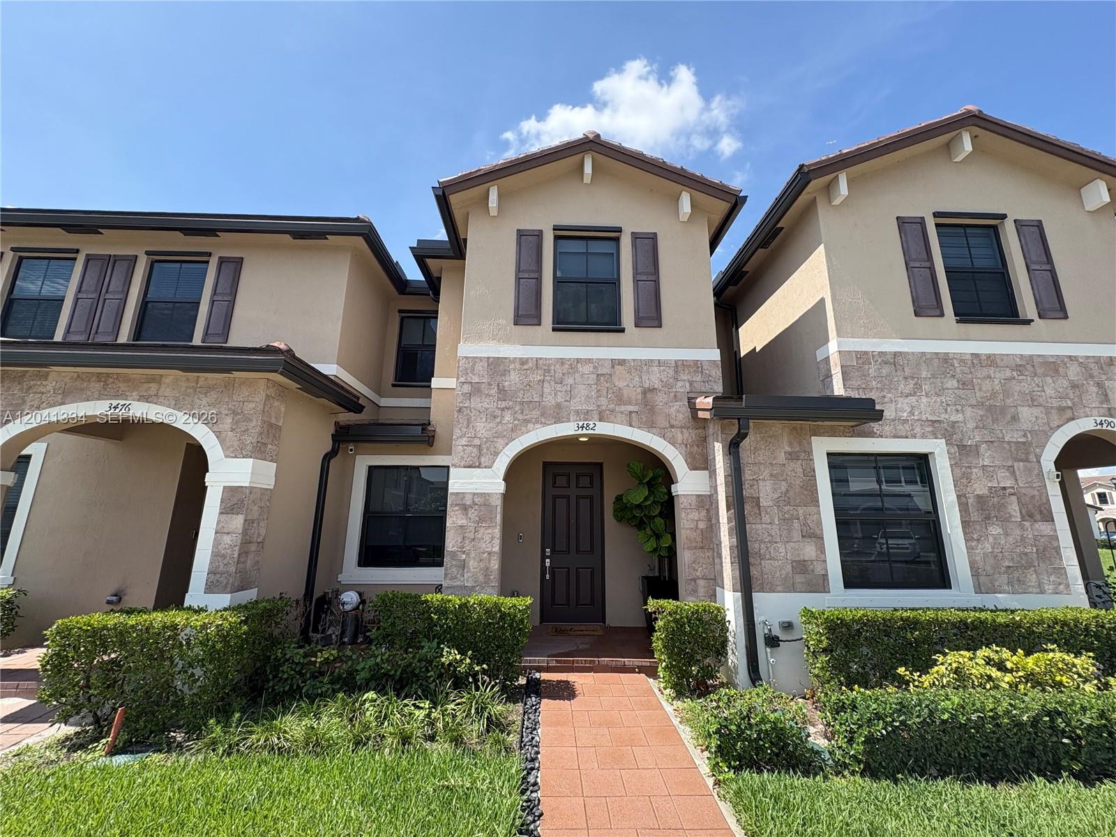 3482 W 114th Terrace