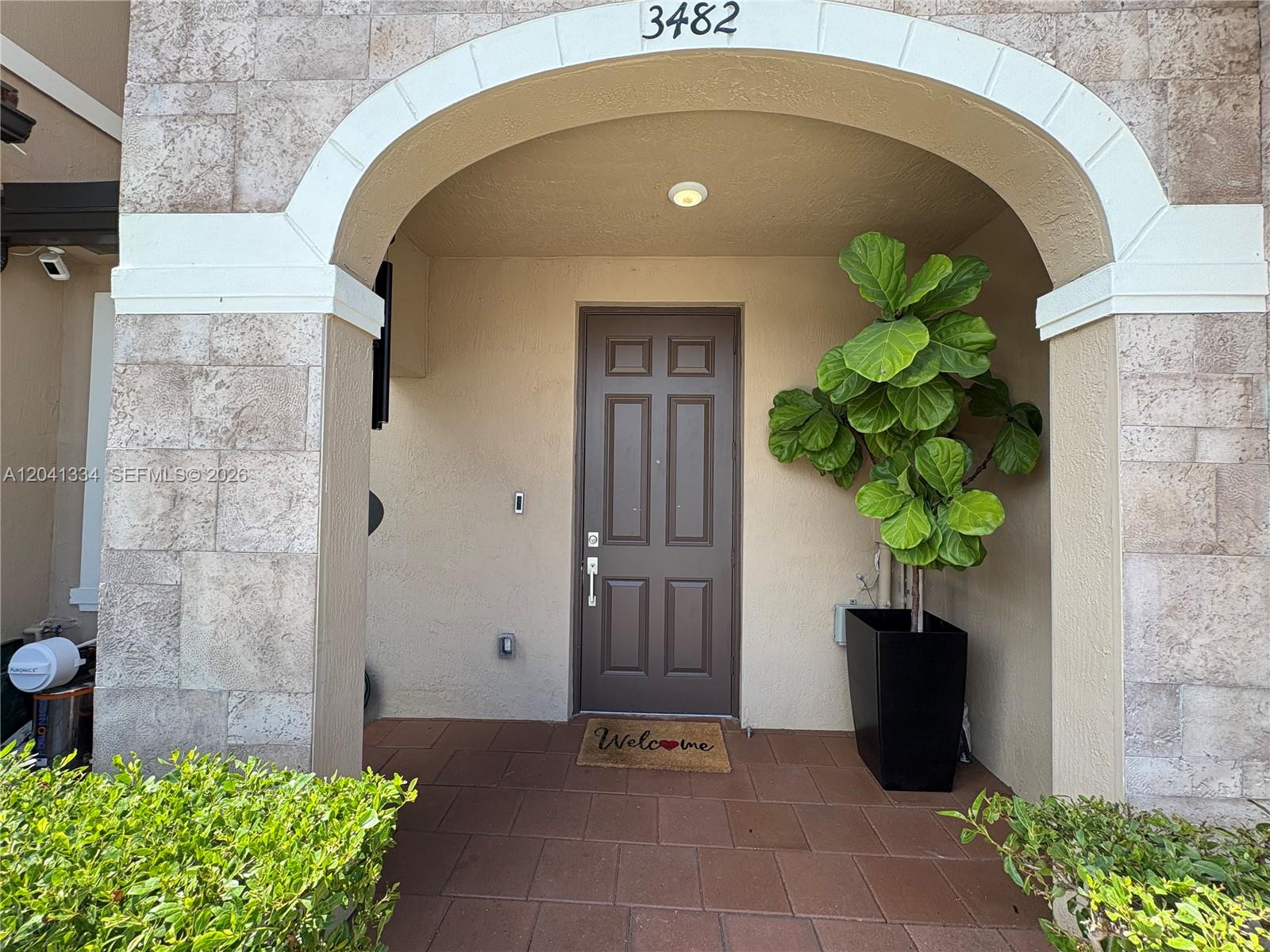 3482 W 114th Terrace