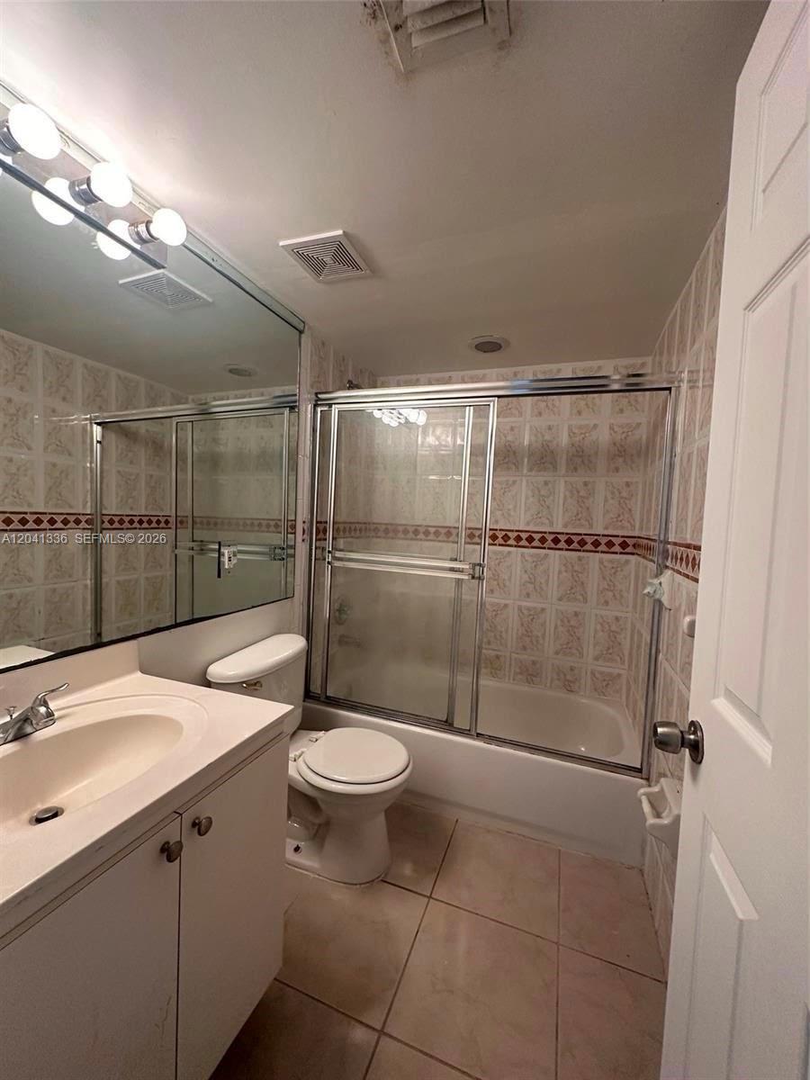980 NE 170th Street