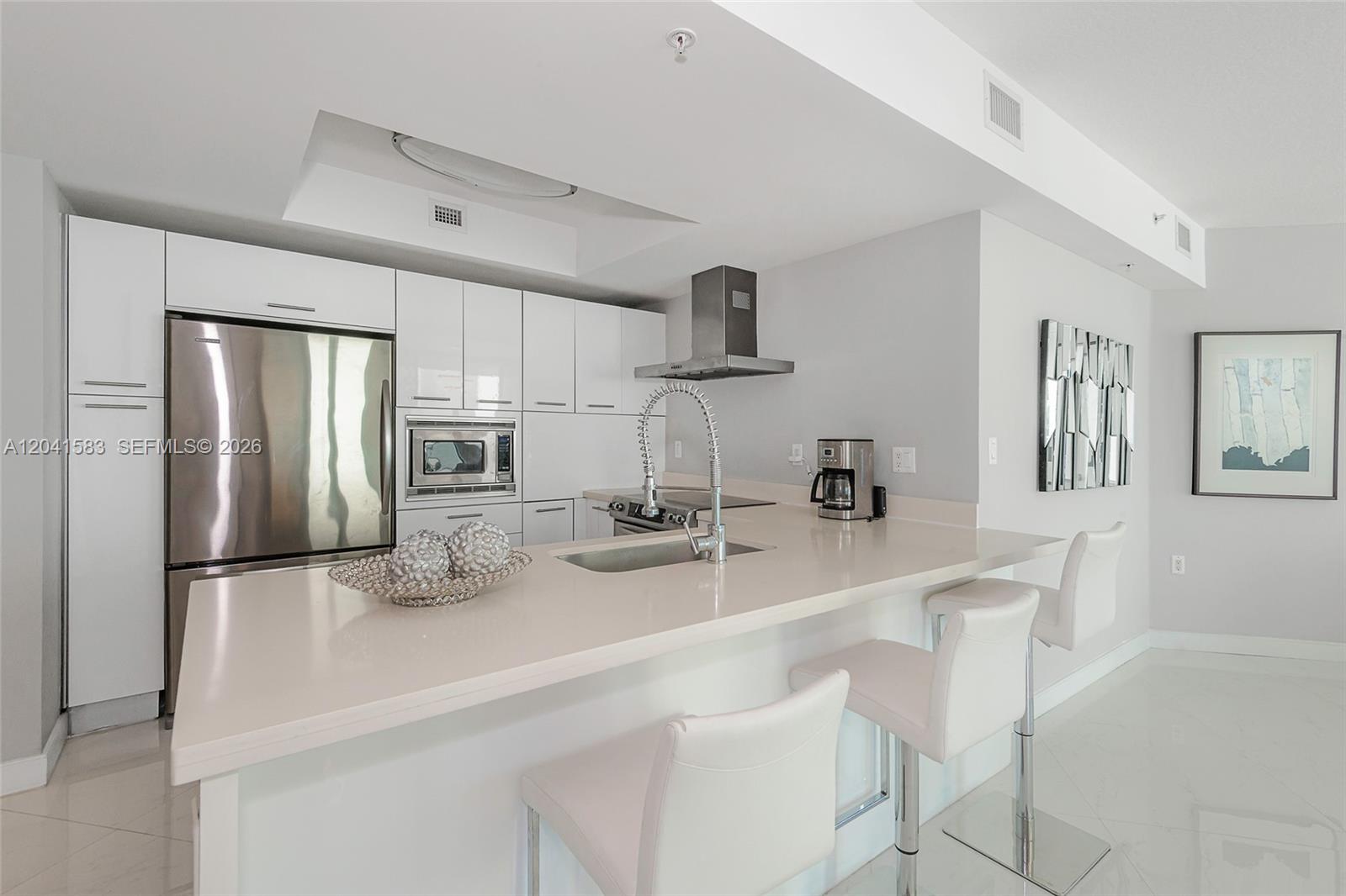 200 Sunny Isles Boulevard