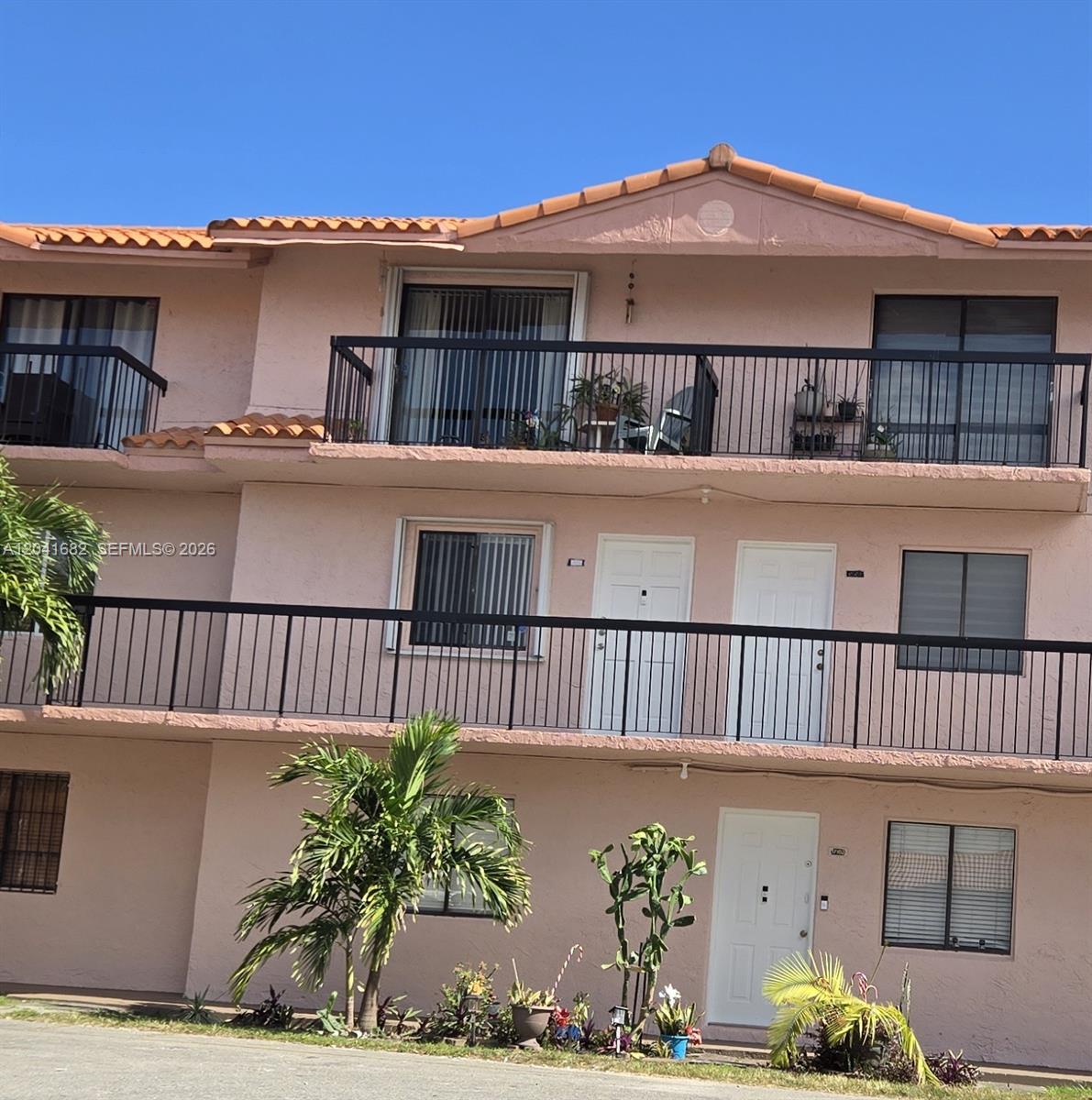 2174 W 60th Street